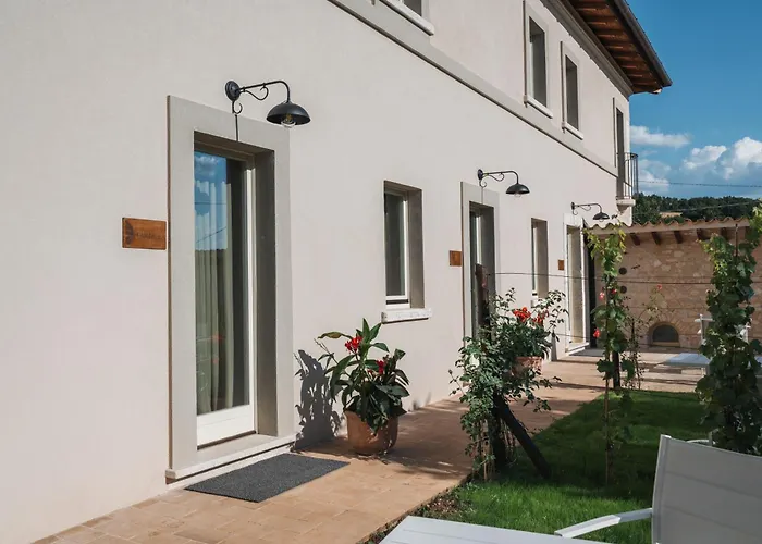 Il Vecchio Ippocastano (adults Only) *