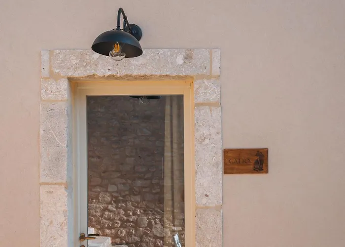 Il Vecchio Ippocastano (adults Only) カーシャ