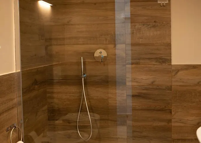 Il Vecchio Ippocastano (adults Only) アパート カーシャ