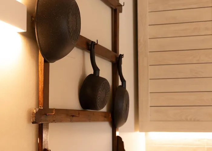 Il Vecchio Ippocastano (adults Only) カーシャ